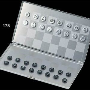 Magnetic Chess in slimline metal case